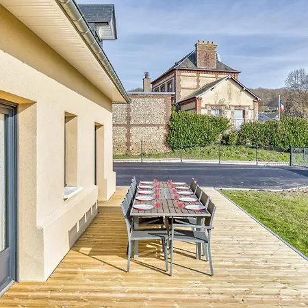 In Saint-samson-de-la-roq * Saint-Samson-de-la-Roque