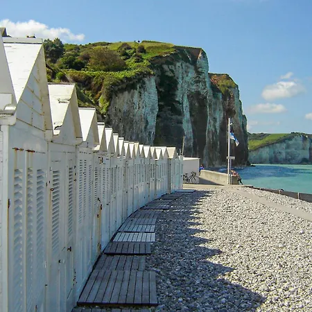 In Saint-samson-de-la-roq Holiday home *